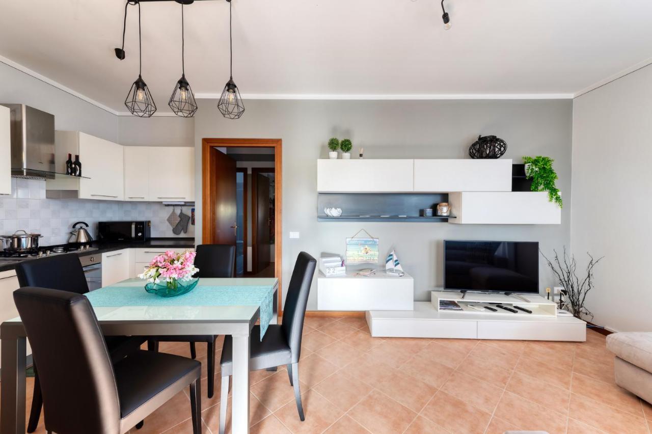 Wolf House - Sirmione Holiday Exterior photo