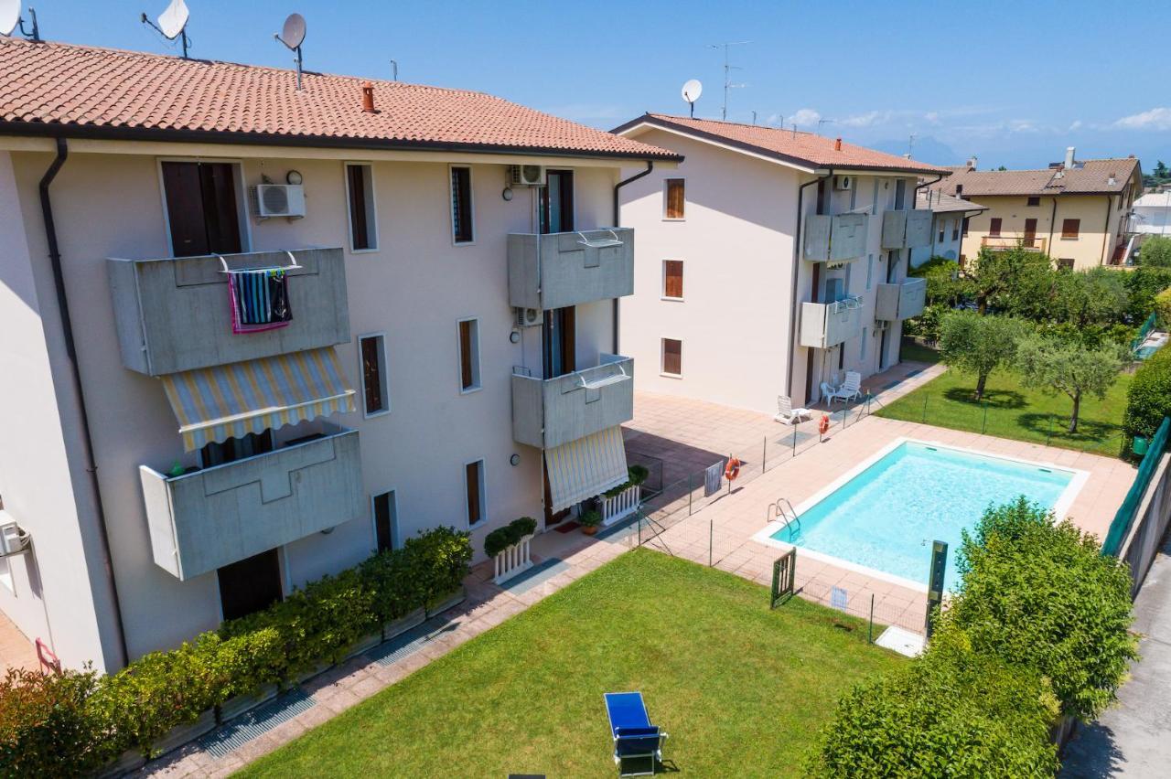 Wolf House - Sirmione Holiday Exterior photo